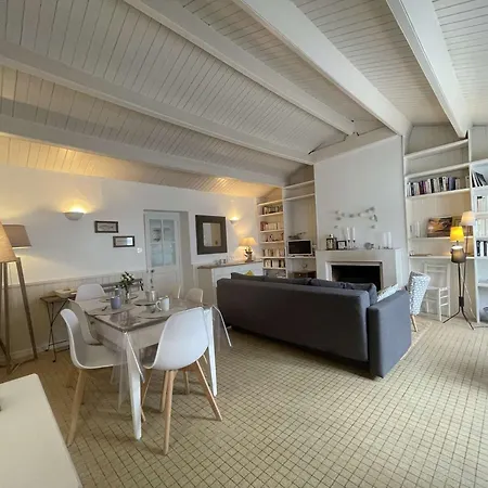 Maison De Charme Avec Jardin Clos, A 500 M Du Centre Et 1800 M De La - 4 Couchages - Fr-1-224b-60 *