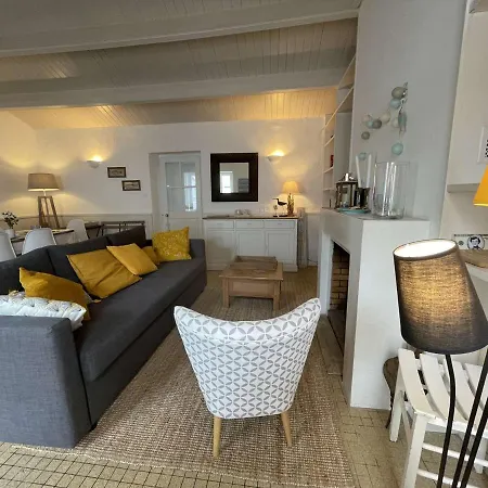 Maison De Charme Avec Jardin Clos, A 500 M Du Centre Et 1800 M De La - 4 Couchages - Fr-1-224b-60 Holiday home Noirmoutier-en-l'Ile