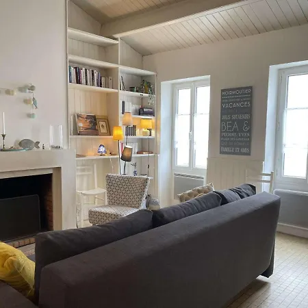Holiday home Maison De Charme Avec Jardin Clos, A 500 M Du Centre Et 1800 M De La - 4 Couchages - Fr-1-224b-60